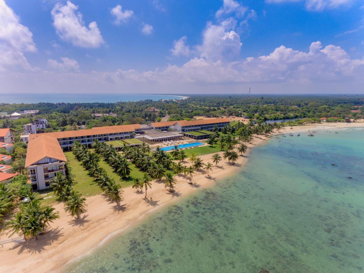 Amaya Beach Passikudah Exterior photo